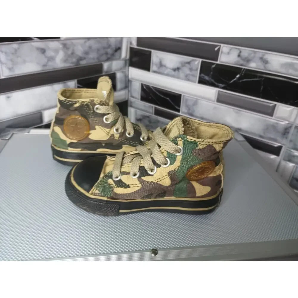 Converse All Star Chuck Taylor Toddler Hi-Top Camo Green Black Size 5 Pre-Owned